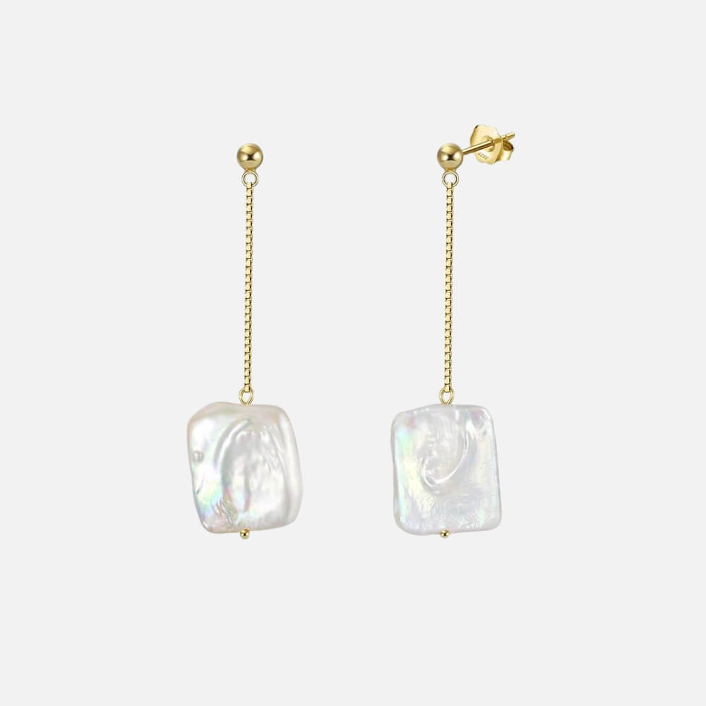 Pendientes de perlas inspirados en las elegantes olas